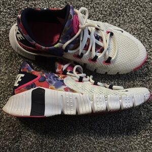 Nike Women Multicolor Athletic Shoes